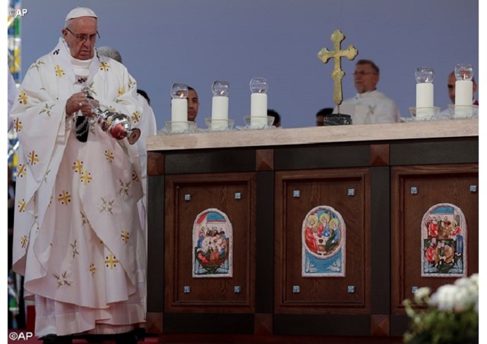 Pope celebrates Mass in Georgia’s capital 